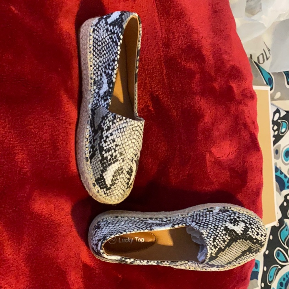 Shoes - Picture 2 of 2